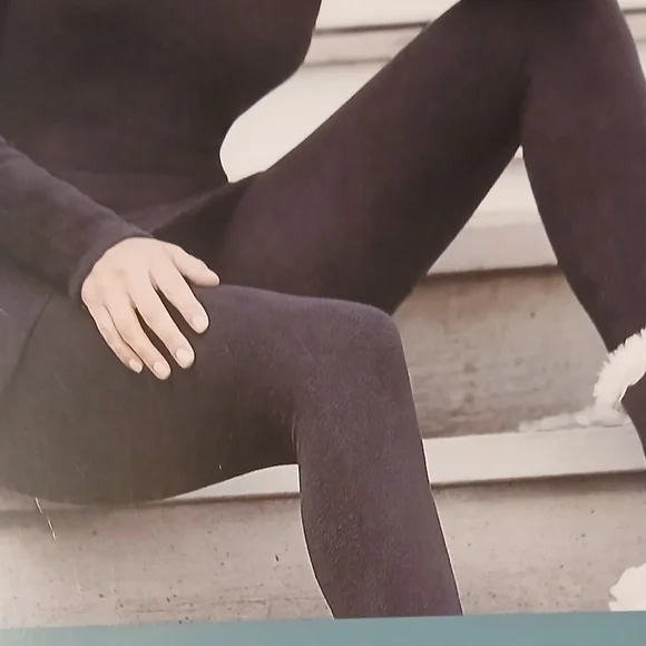 Black Fleece Leggings - Picture 10 of 11